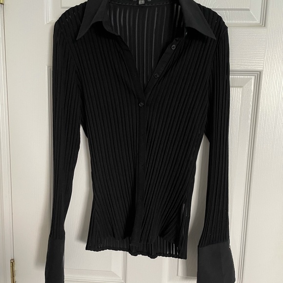 Ribbed Y2K Black Button Up - Picture 11 of 11
